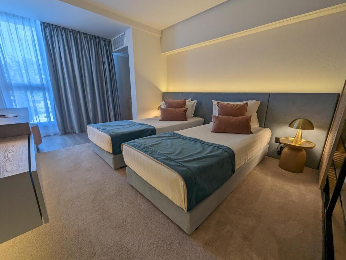 Bavaria Blu Hotel And Conference Centre Mamaia Bagian luar foto